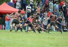 Foto de la galería: Capri festejó en casa con los campeones del M-16 de Rugby