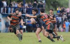 Foto de la galería: Capri festejó en casa con los campeones del M-16 de Rugby