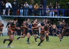 Foto de la galería: Capri festejó en casa con los campeones del M-16 de Rugby