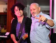 Foto de la galería: Santa y sus dientes de leche pusieron música y animación al sábado en La Pasteur