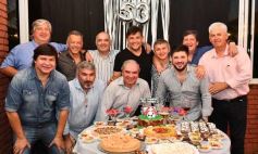 Sixto Fotografías. Sociedad. Cumpleaños - Con la familia y amigos se prendió la fiesta en el cumple de Pico Salinas