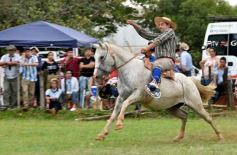 Foto de la galería: Domas y mucho chamamé: el domingo familiar se vivió en el Campo Nosiglia de Posadas