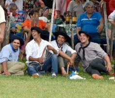 Foto de la galería: Domas y mucho chamamé: el domingo familiar se vivió en el Campo Nosiglia de Posadas