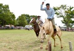Foto de la galería: Domas y mucho chamamé: el domingo familiar se vivió en el Campo Nosiglia de Posadas