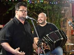 Foto de la galería: Arnaldo Aníbal Santacruz festejó a lo grande su cumple junto a la familia y amigos
