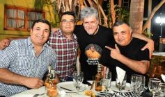 Foto de la galería: Arnaldo Aníbal Santacruz festejó a lo grande su cumple junto a la familia y amigos