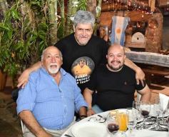 Foto de la galería: Arnaldo Aníbal Santacruz festejó a lo grande su cumple junto a la familia y amigos