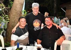 Foto de la galería: Arnaldo Aníbal Santacruz festejó a lo grande su cumple junto a la familia y amigos