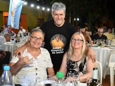 Foto de la galería: Arnaldo Aníbal Santacruz festejó a lo grande su cumple junto a la familia y amigos