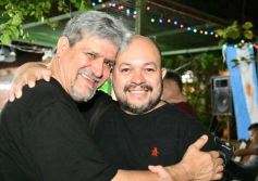 Foto de la galería: Arnaldo Aníbal Santacruz festejó a lo grande su cumple junto a la familia y amigos