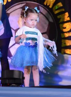 Foto de la galería: Junto a los colores del Mundial la Casita del Niño del IPS cerró el año escolar