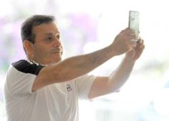 Foto de la galería: Con la ilusión de la Copa, la algarabia de la hinchada de chicos y grandes se hace sentir en cada partido albiceleste