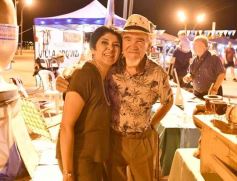 Foto de la galería: Vecinos, familias y músicos fueron parte del convite cultural en la Vigilia por Andresito