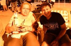 Foto de la galería: Vecinos, familias y músicos fueron parte del convite cultural en la Vigilia por Andresito