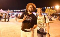 Foto de la galería: Vecinos, familias y músicos fueron parte del convite cultural en la Vigilia por Andresito