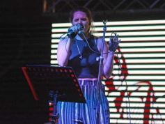 Foto de la galería: Vecinos, familias y músicos fueron parte del convite cultural en la Vigilia por Andresito