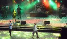 Foto de la galería: Festival del Litoral: postales de la 1ra noche a puro carnavalito de los Tekis y la fiesta del público presente