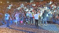 Foto de la galería: Festival del Litoral: postales de la 1ra noche a puro carnavalito de los Tekis y la fiesta del público presente