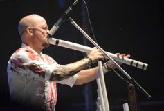 Foto de la galería: Festival del Litoral: postales de la 1ra noche a puro carnavalito de los Tekis y la fiesta del público presente