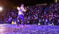 Foto de la galería: Festival del Litoral: postales de la 1ra noche a puro carnavalito de los Tekis y la fiesta del público presente