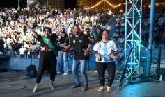 Foto de la galería: Festival del Litoral: postales de la 1ra noche a puro carnavalito de los Tekis y la fiesta del público presente