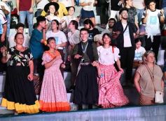Foto de la galería: Festival del Litoral: postales de la 1ra noche a puro carnavalito de los Tekis y la fiesta del público presente