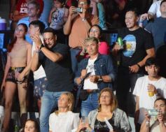 Foto de la galería: Festival del Litoral: postales de la 1ra noche a puro carnavalito de los Tekis y la fiesta del público presente