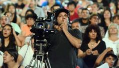 Foto de la galería: Festival del Litoral: postales de la 1ra noche a puro carnavalito de los Tekis y la fiesta del público presente