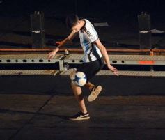 Foto de la galería: Festival del Litoral: postales de la 1ra noche a puro carnavalito de los Tekis y la fiesta del público presente