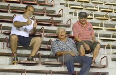 Foto de la galería: Con caida y cambio de DT, La Franja también ya espera por los cuartos del Regional