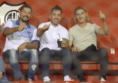 Foto de la galería: Con caida y cambio de DT, La Franja también ya espera por los cuartos del Regional