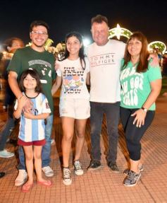 Foto de la galería: Abrió el Parque de las Fiestas y se encendió la Navidad en Posadas