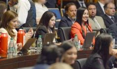 Foto de la galería: A través del apoyo de todos los bloques, Rovira seguirá al frente de la Legislatura el próximo año