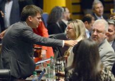 Foto de la galería: A través del apoyo de todos los bloques, Rovira seguirá al frente de la Legislatura el próximo año