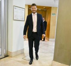 Foto de la galería: A través del apoyo de todos los bloques, Rovira seguirá al frente de la Legislatura el próximo año