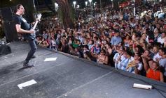 Foto de la galería: Posadas Mágica: La Mosca hizo estallar el fervor mundialista en la capital misionera