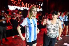 Foto de la galería: Posadas Mágica: La Mosca hizo estallar el fervor mundialista en la capital misionera