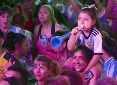 Foto de la galería: Posadas Mágica: La Mosca hizo estallar el fervor mundialista en la capital misionera