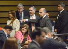 Foto de la galería: Sesión especial: 2da parte de lo que dejó la elección de autoridades en la Legislatura