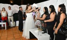 Foto de la galería: Fin de año para festejar: Iris y Marcelo Bittencurt dieron el si en Posadas