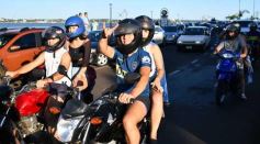 Foto de la galería: Con el pase a la final el sentimiento albiceleste desbordó los festejos de la hinchada posadeña