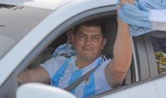 Foto de la galería: Con el pase a la final el sentimiento albiceleste desbordó los festejos de la hinchada posadeña