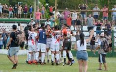 Foto de la galería: Regional Amateur: La Franja cayó en Villa Cabello pero clasificó a semifinales