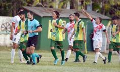 Foto de la galería: Regional Amateur: La Franja cayó en Villa Cabello pero clasificó a semifinales