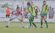 Foto de la galería: Regional Amateur: La Franja cayó en Villa Cabello pero clasificó a semifinales