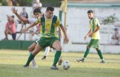 Foto de la galería: Regional Amateur: La Franja cayó en Villa Cabello pero clasificó a semifinales