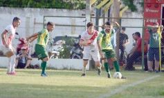 Foto de la galería: Regional Amateur: La Franja cayó en Villa Cabello pero clasificó a semifinales