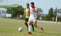 Foto de la galería: Regional Amateur: La Franja cayó en Villa Cabello pero clasificó a semifinales