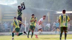 Foto de la galería: Regional Amateur: La Franja cayó en Villa Cabello pero clasificó a semifinales