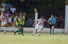 Foto de la galería: Regional Amateur: La Franja cayó en Villa Cabello pero clasificó a semifinales